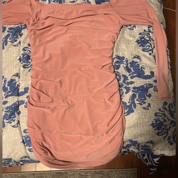 winners tight pink casual dress - Picture 2 of 3